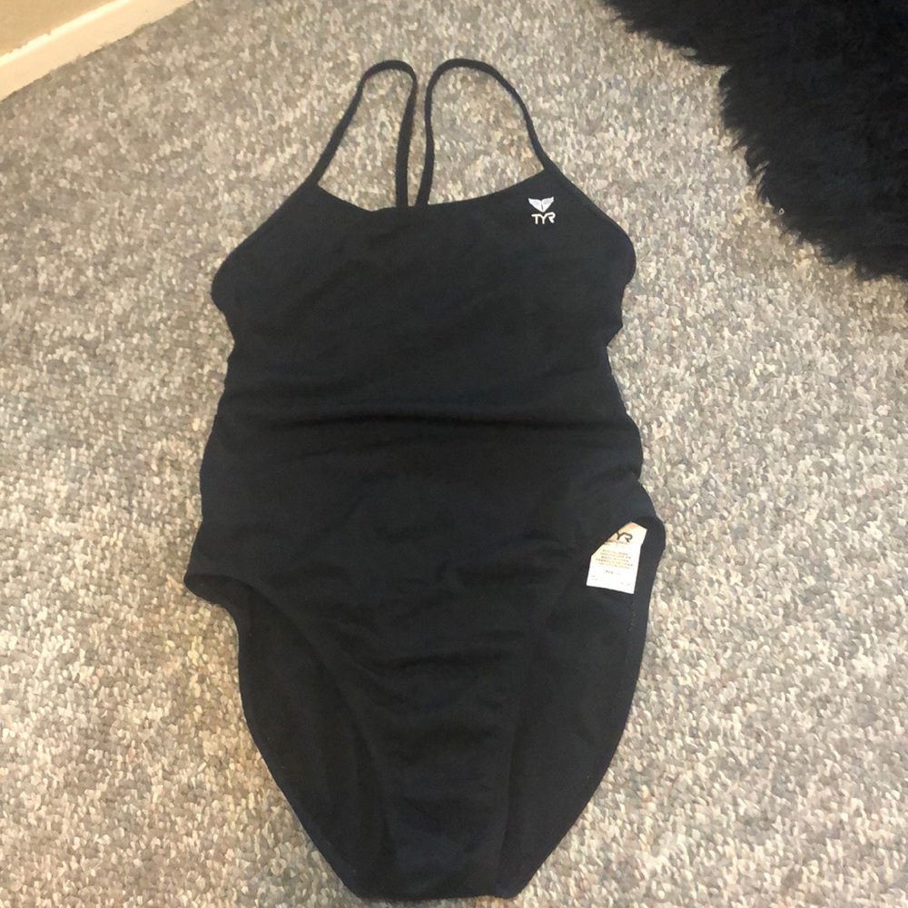 TYR 34 swim